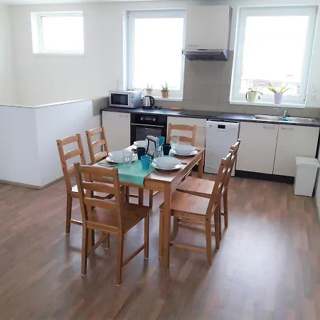 Apartment 2 Bedroom Apartment, - Reservoir *